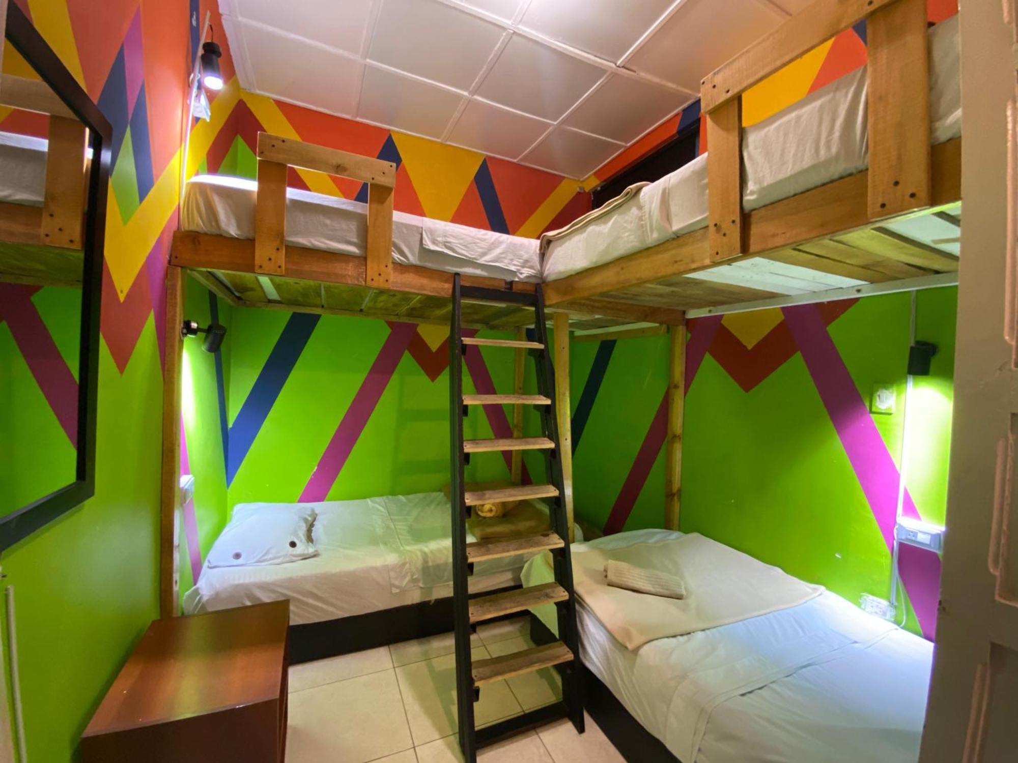 Lienzo Hostel And Mural Art Museum โปปายาน ภายนอก รูปภาพ